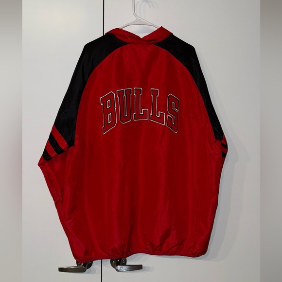 Vintage NBA Chicago Bulls Men’s Windbreaker - Picture 3 of 4